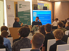 Gespräch in der französischen Botschaft