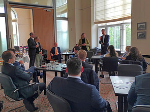 Konstituierung der Parlamentariergruppe der Europa-Union Berlin am 05.05.2022. Silke Gebel und Stefan Evers.